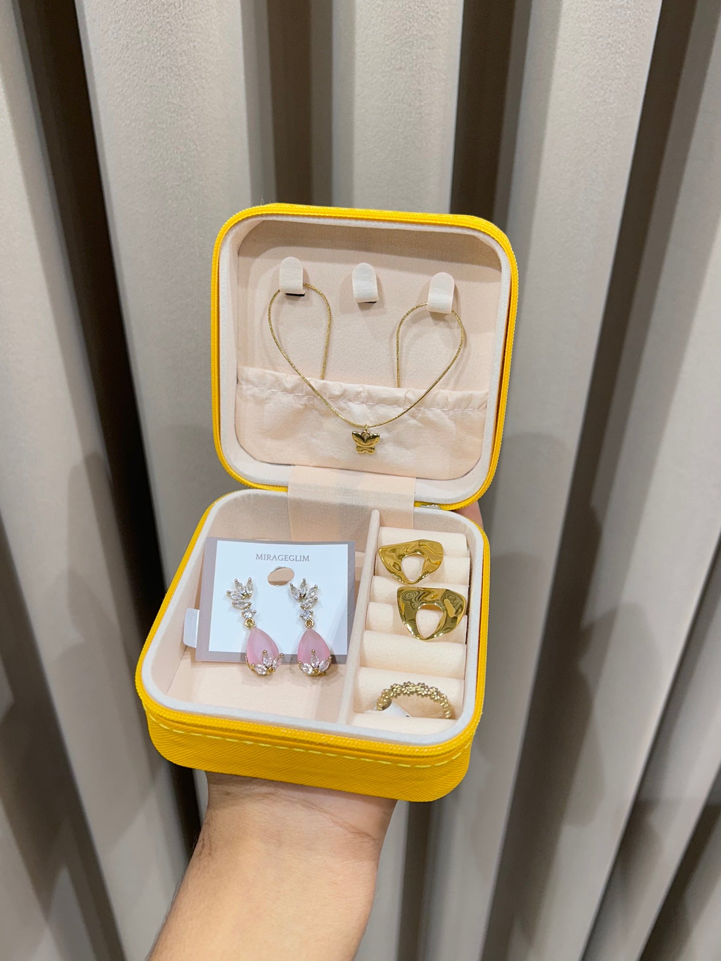 Gift box