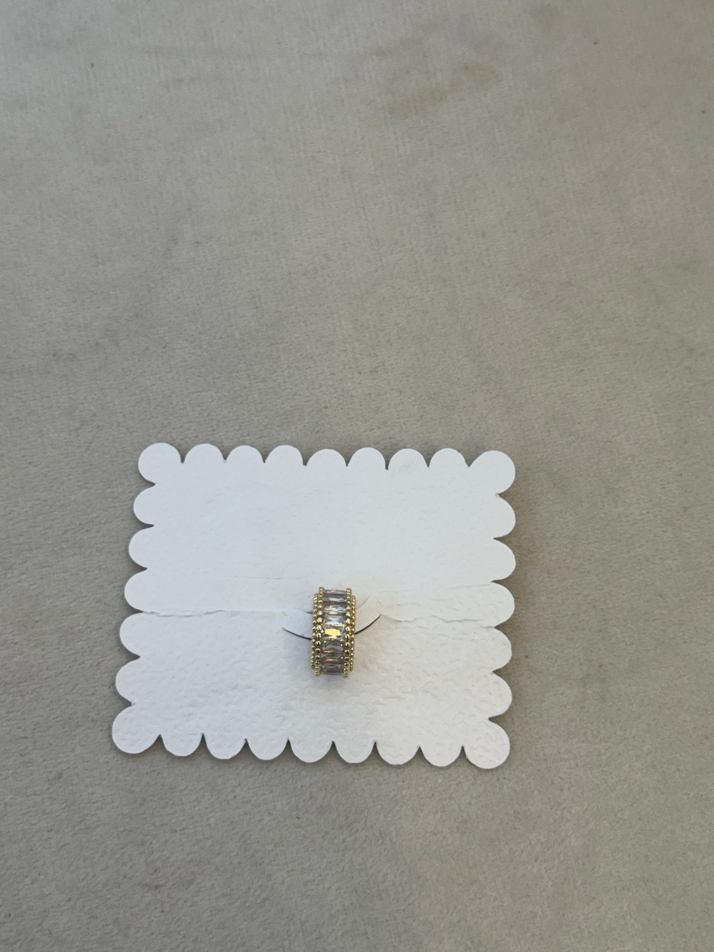 Middle Earring