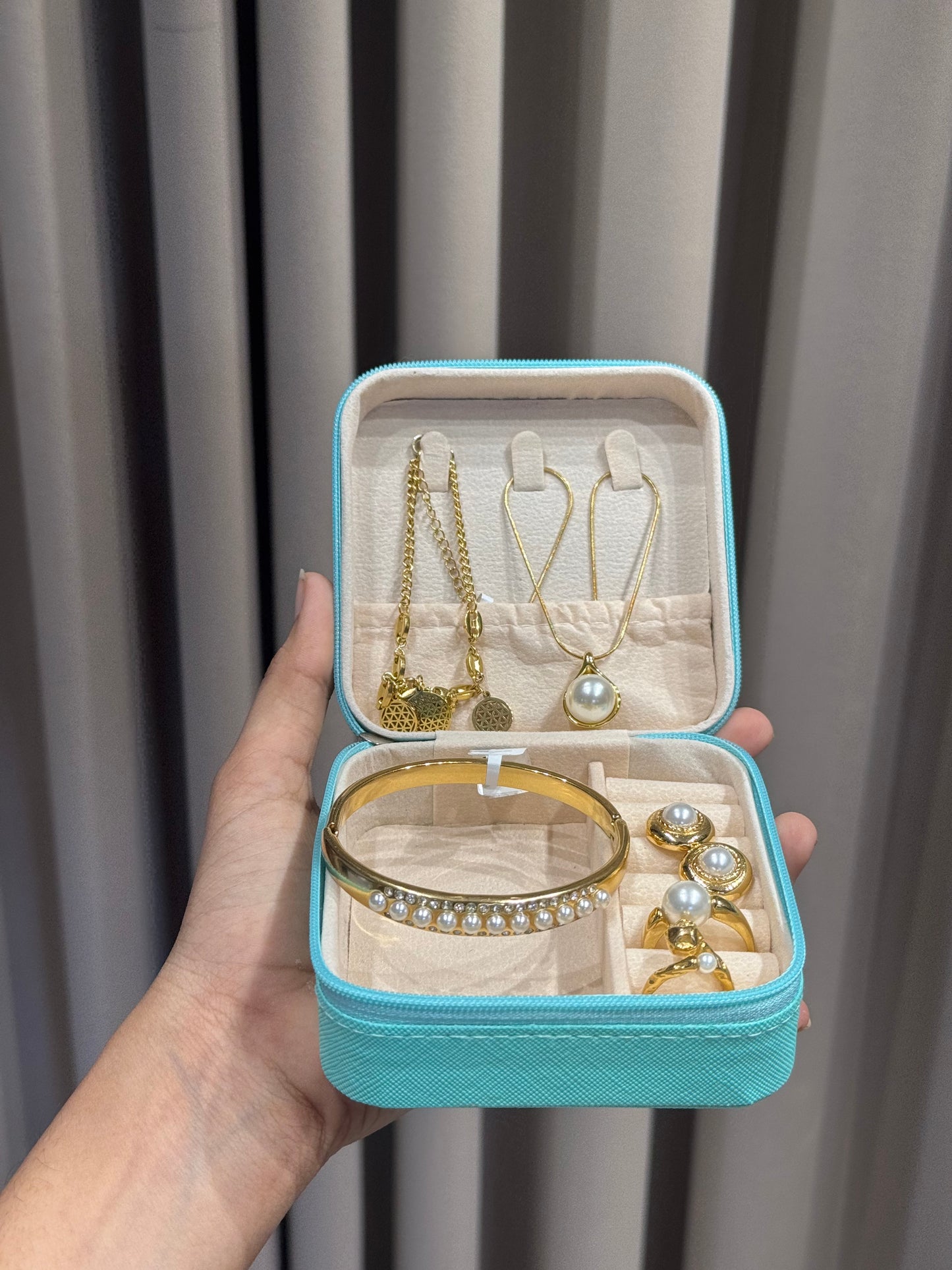 Gift box