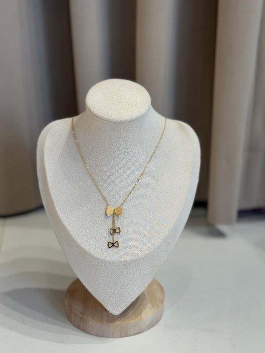 Bow necklace