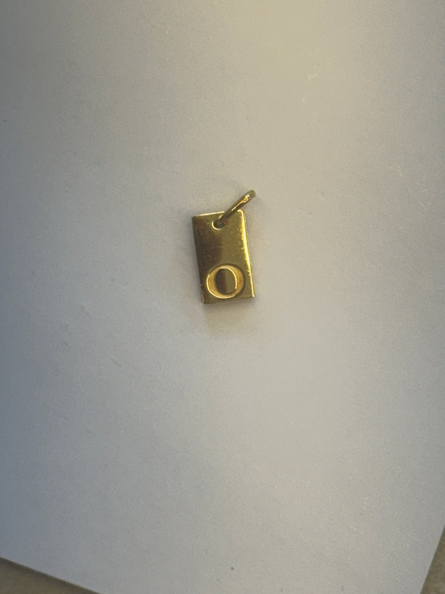 O letter charm