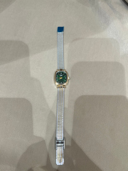 Nova dial watch