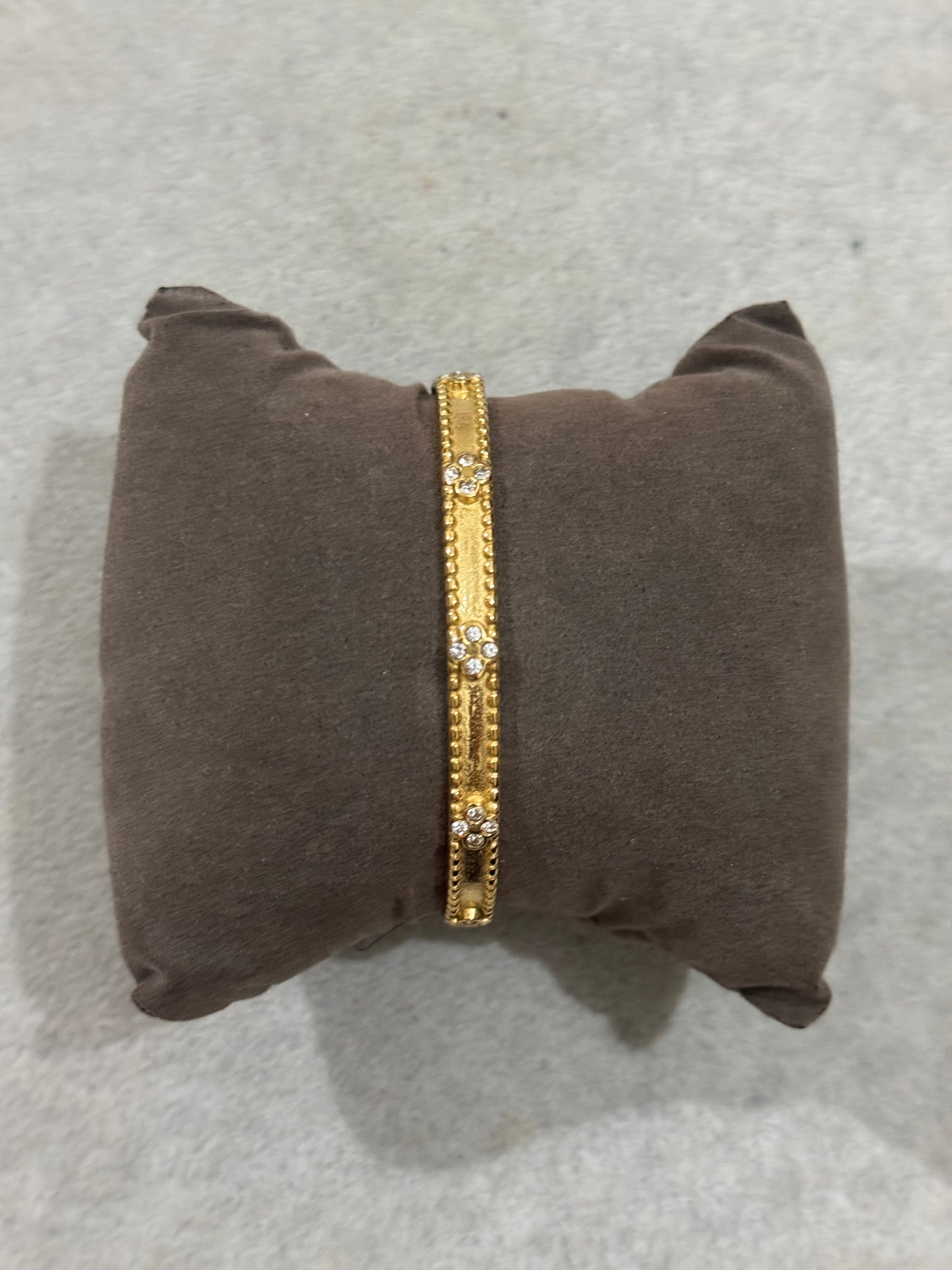 Gilded Blossom Bangle Gold