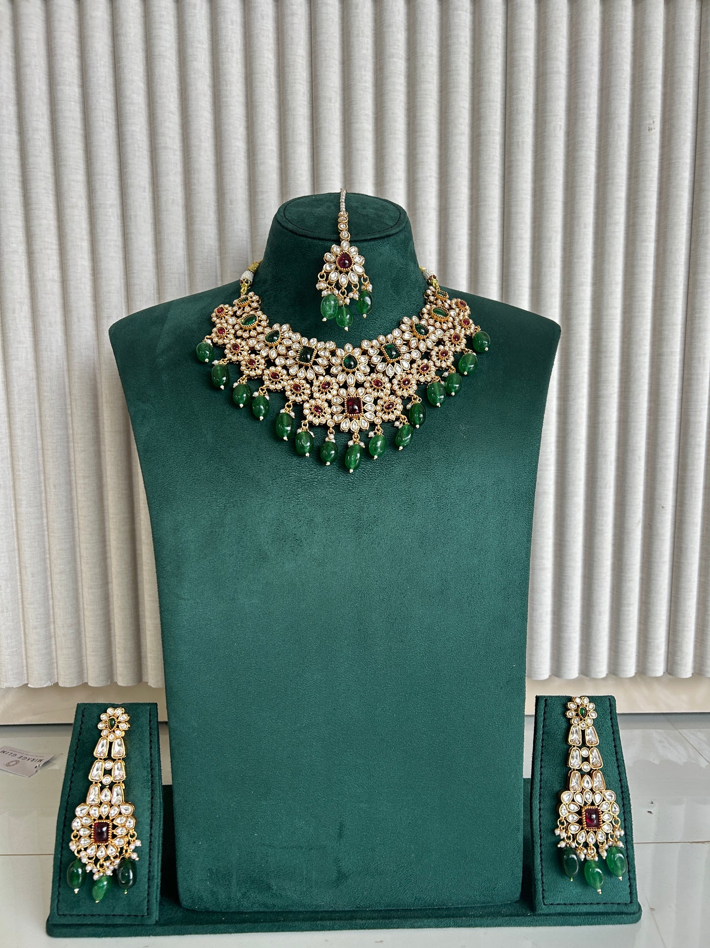 R Rental Jewellery