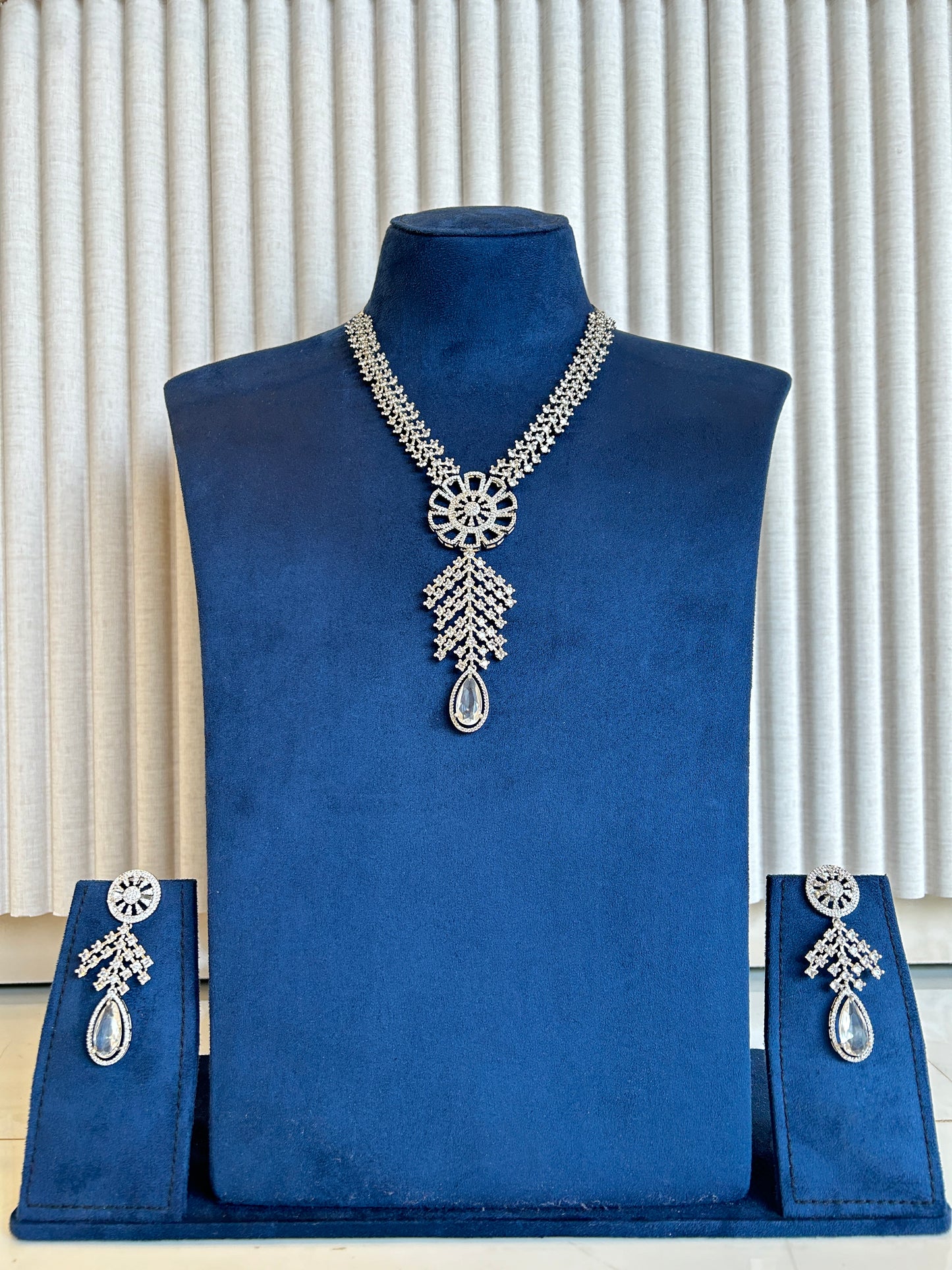 Rental Bridal silver Necklace