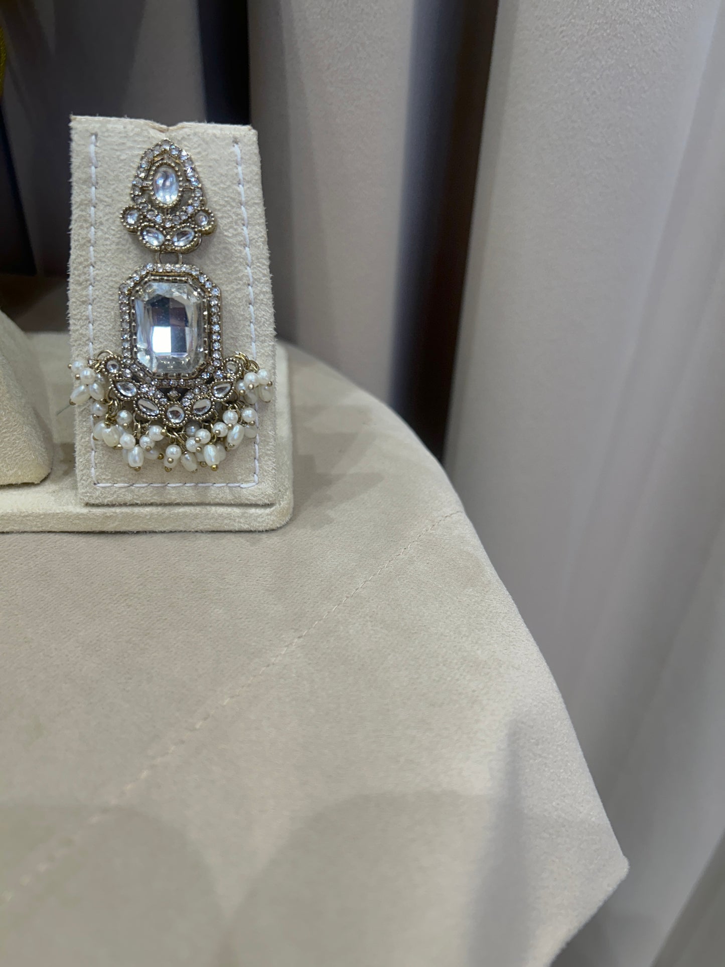 Pearl Cascade Set
