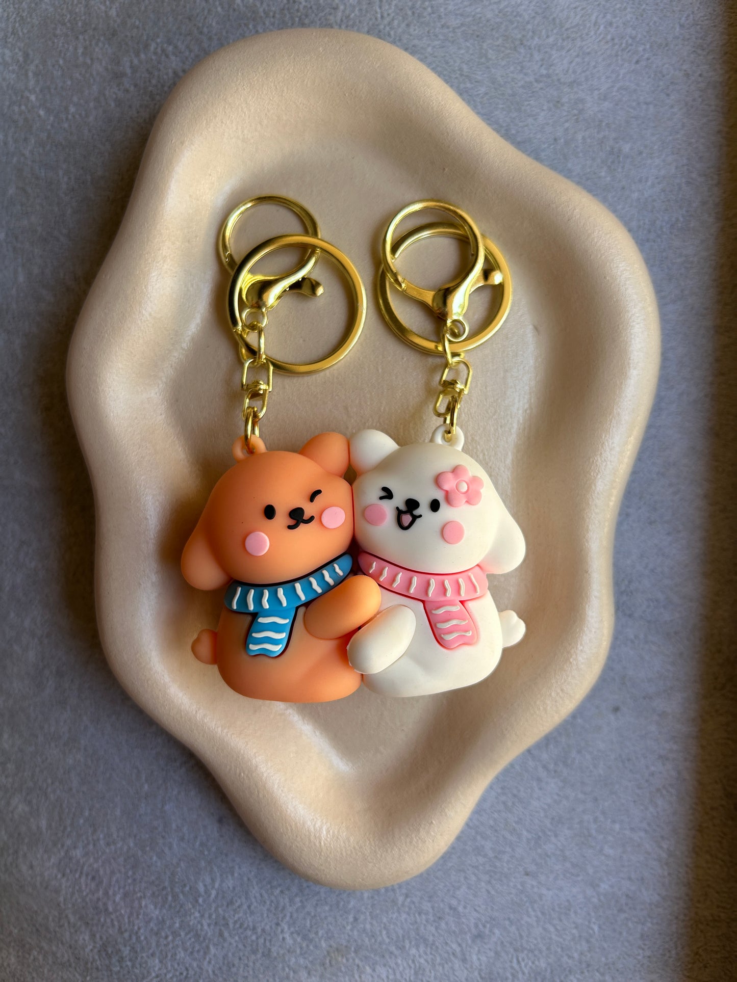 Magnetic Couple Keychains White and brown- 2 Pieces