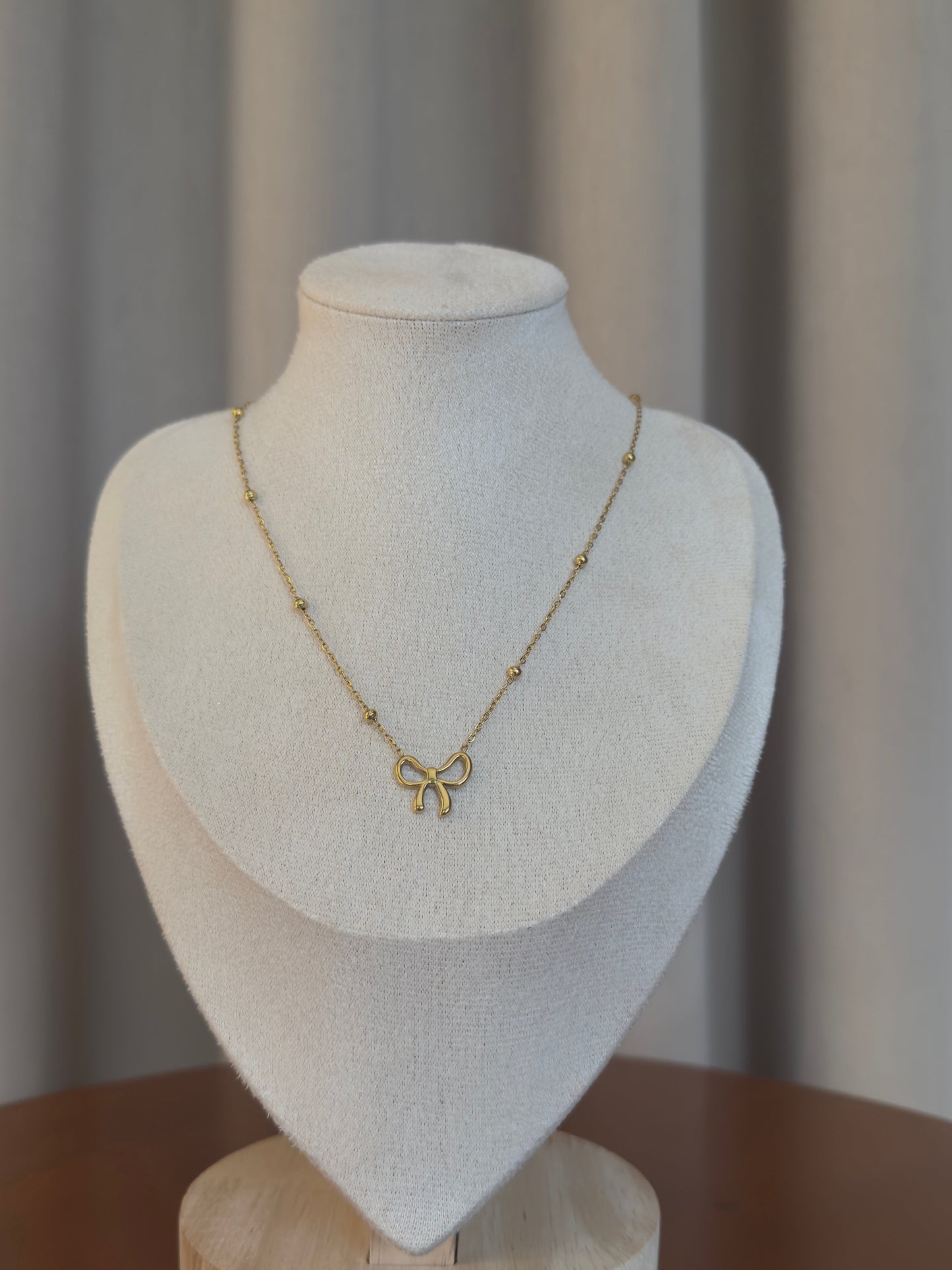Golden Bow Necklace