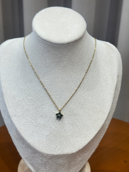 Green flower necklace