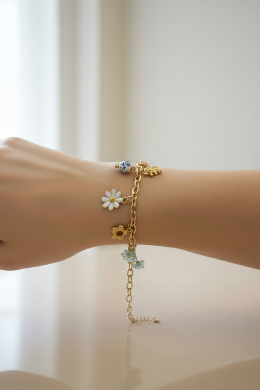 Charm bracelet