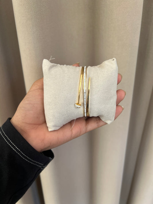 Nail bangle