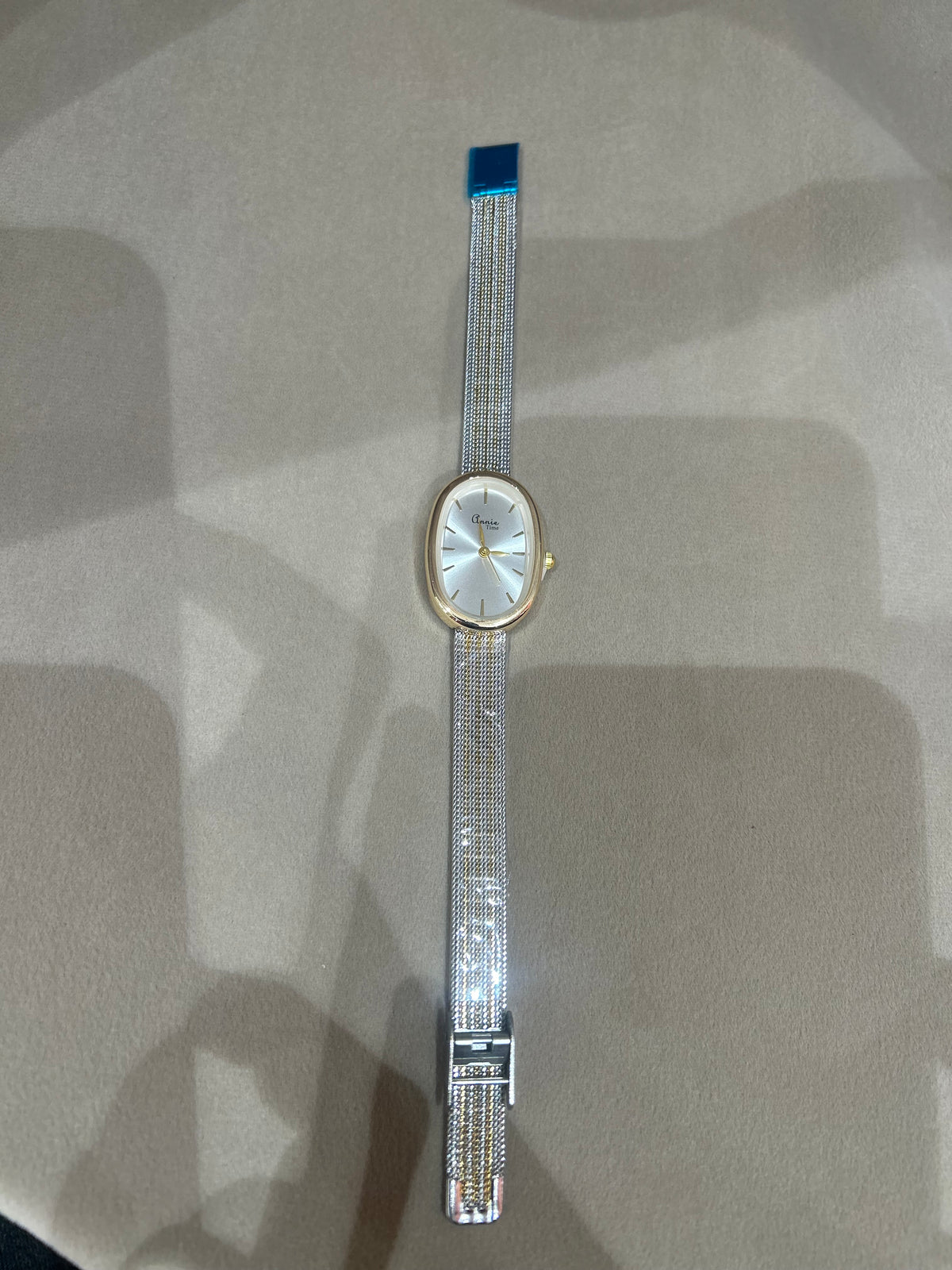 Vera luxe watch