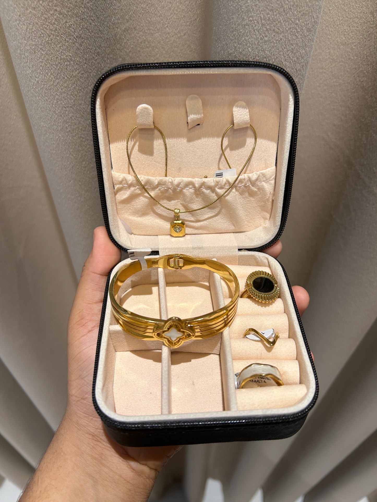 Gift box