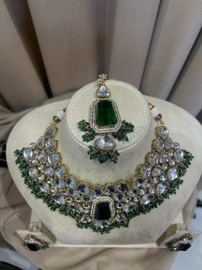 Rental jewellery green