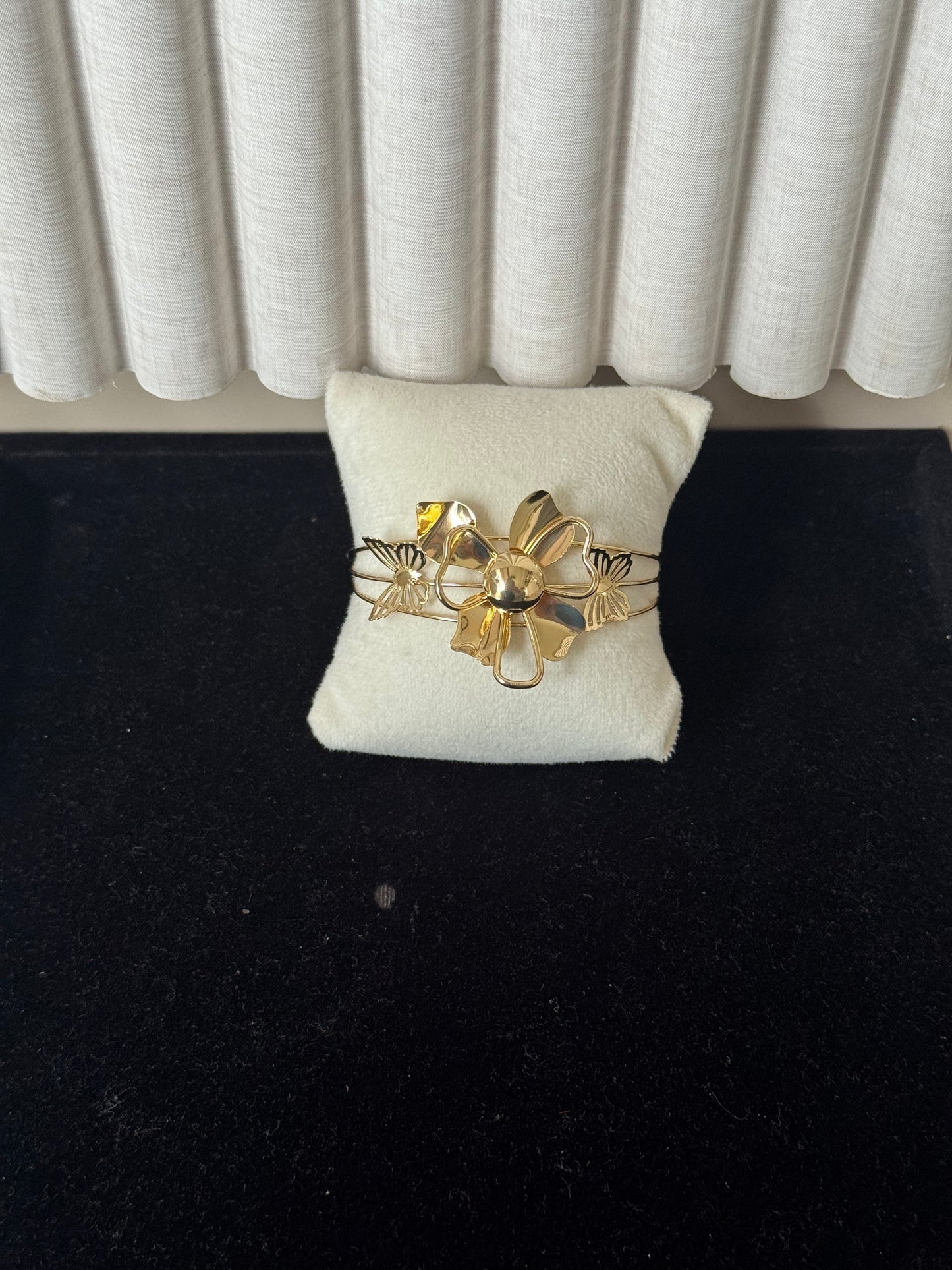 Cuff bangle