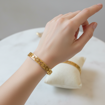 Daisy Bangle Gold