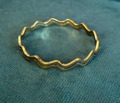 Golden wave Bangle