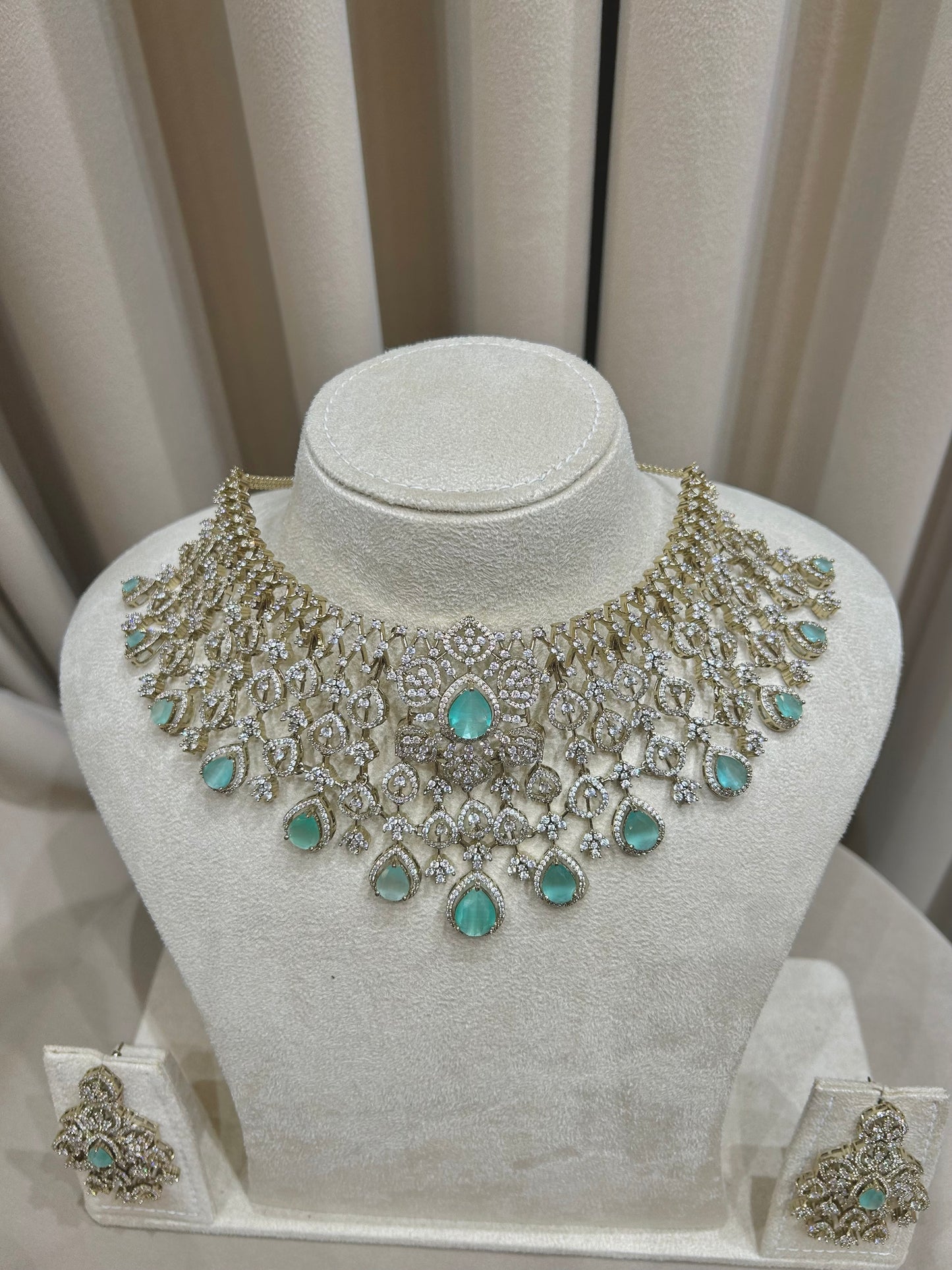 Ad Rental jewellery
