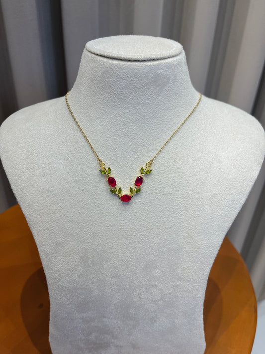 Red tulip necklace