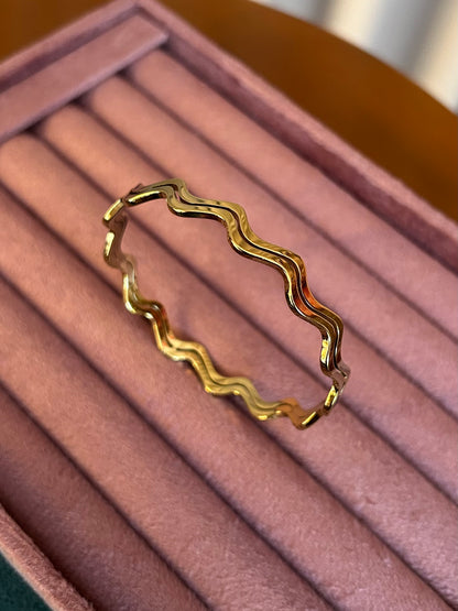 Golden wave Bangle