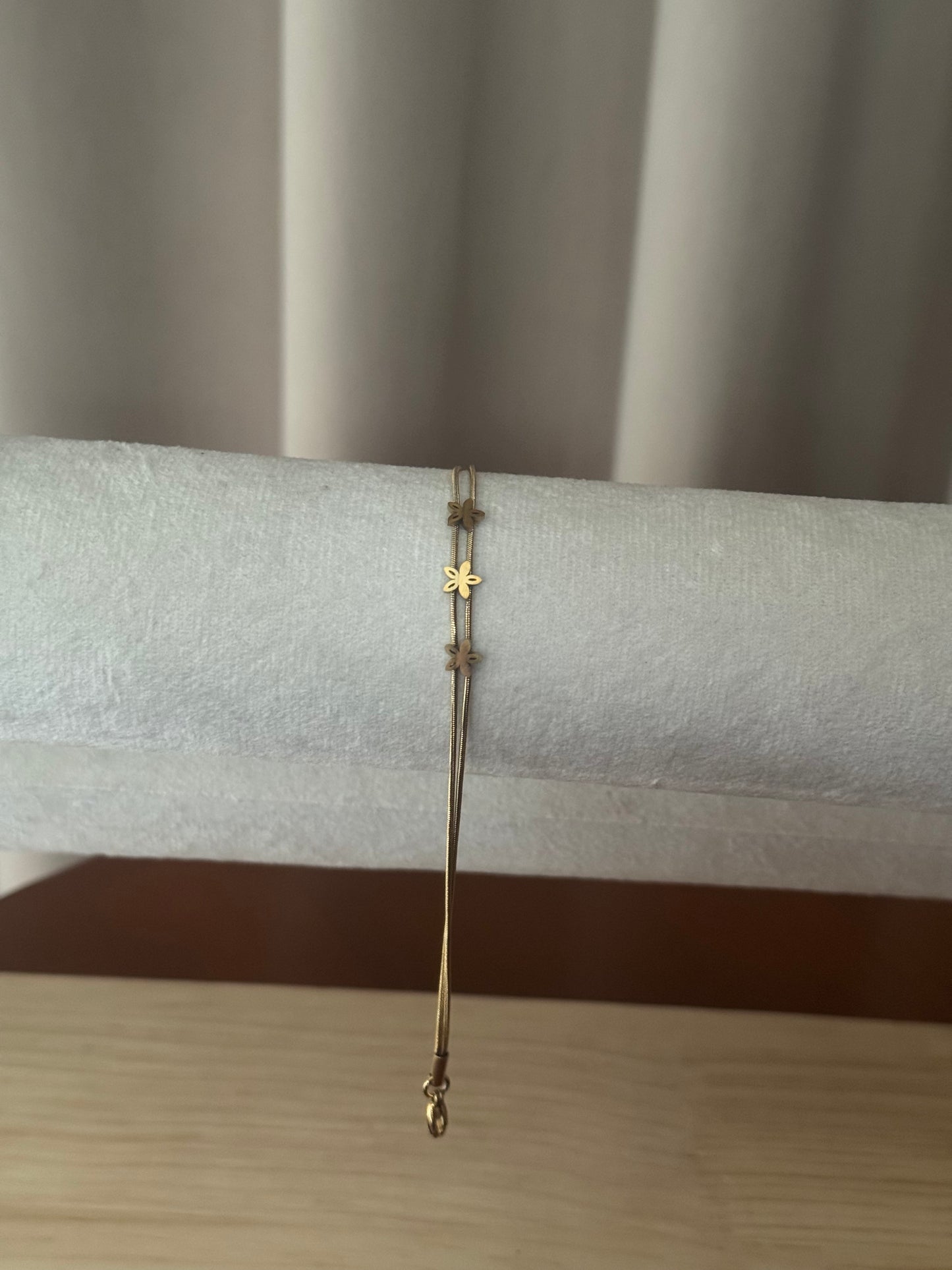 Flower bracelet