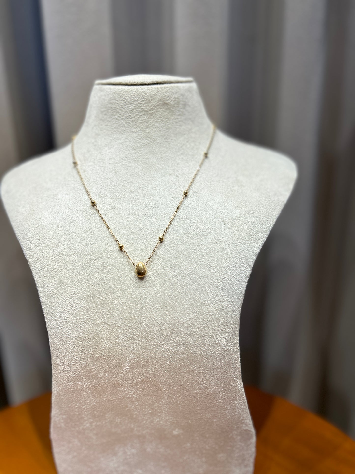 Drop Necklace
