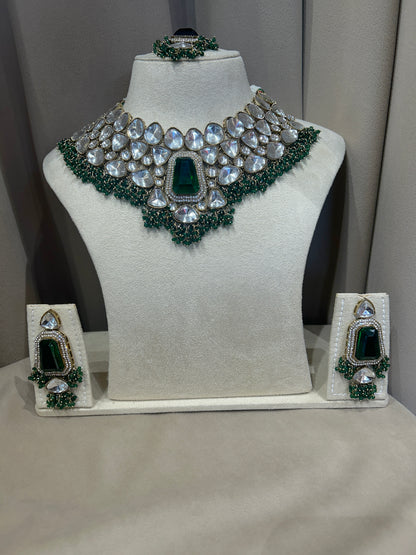 Rental jewellery green
