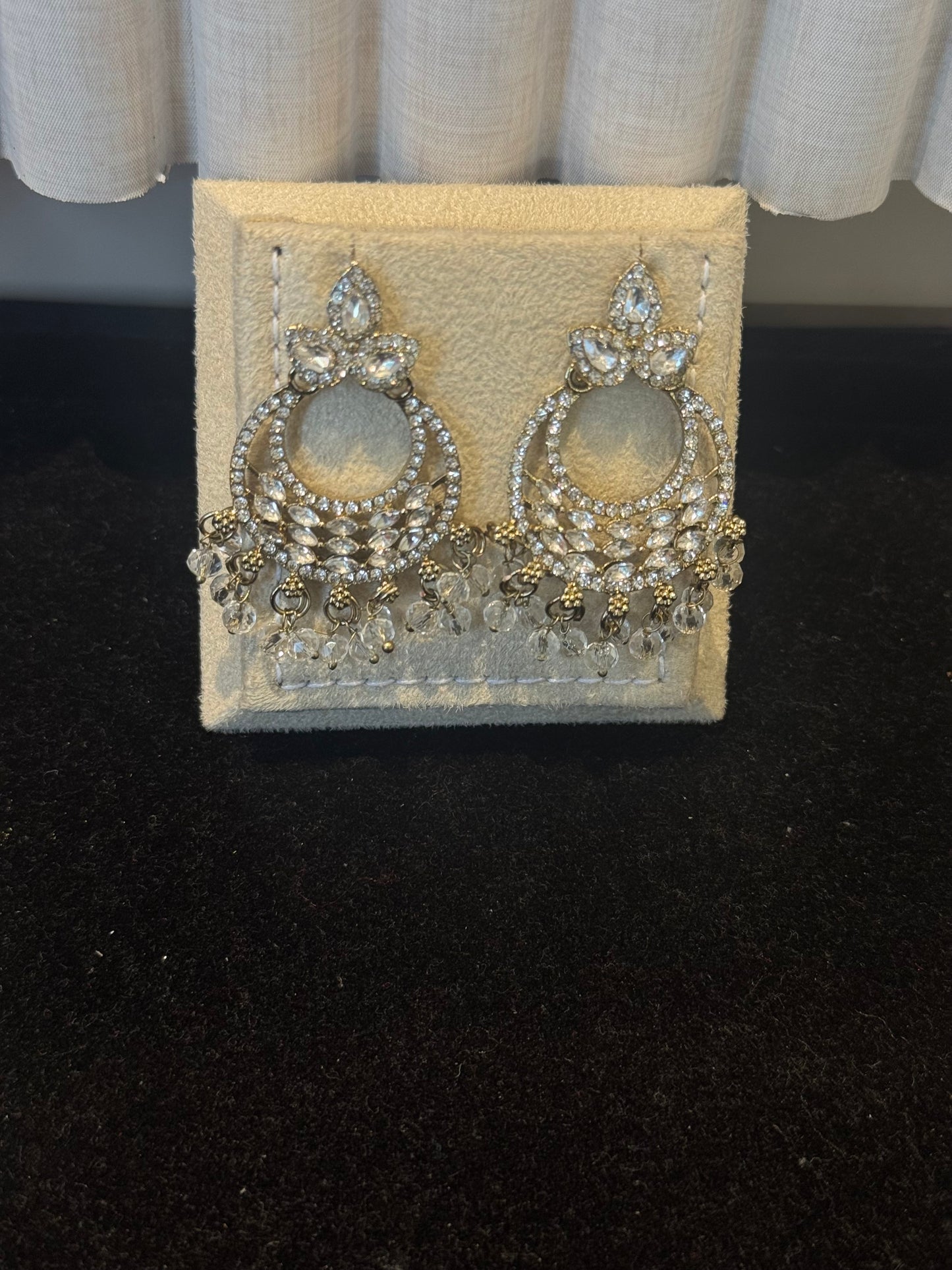 Statement drop earings