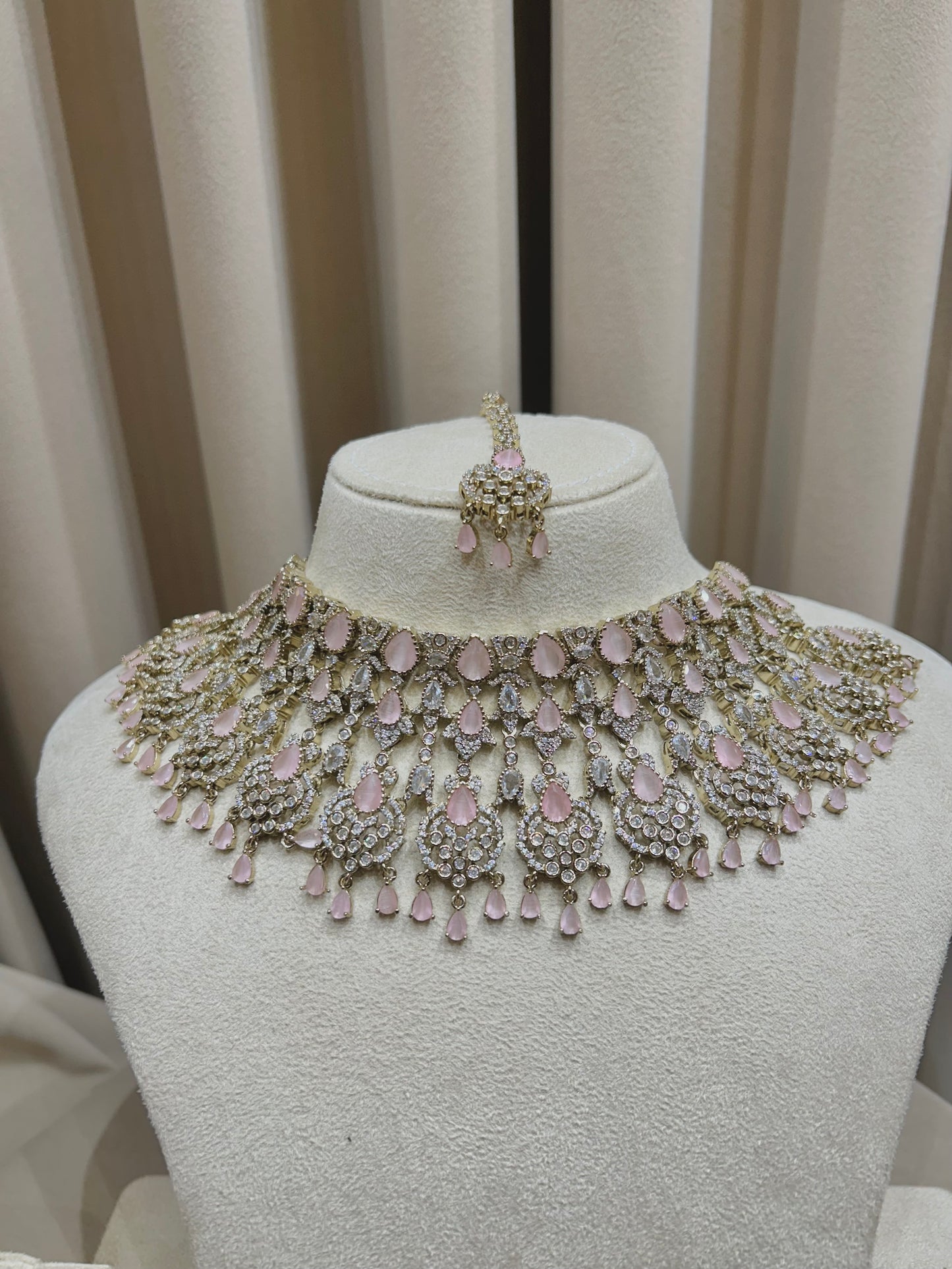 Ad Rental jewellery