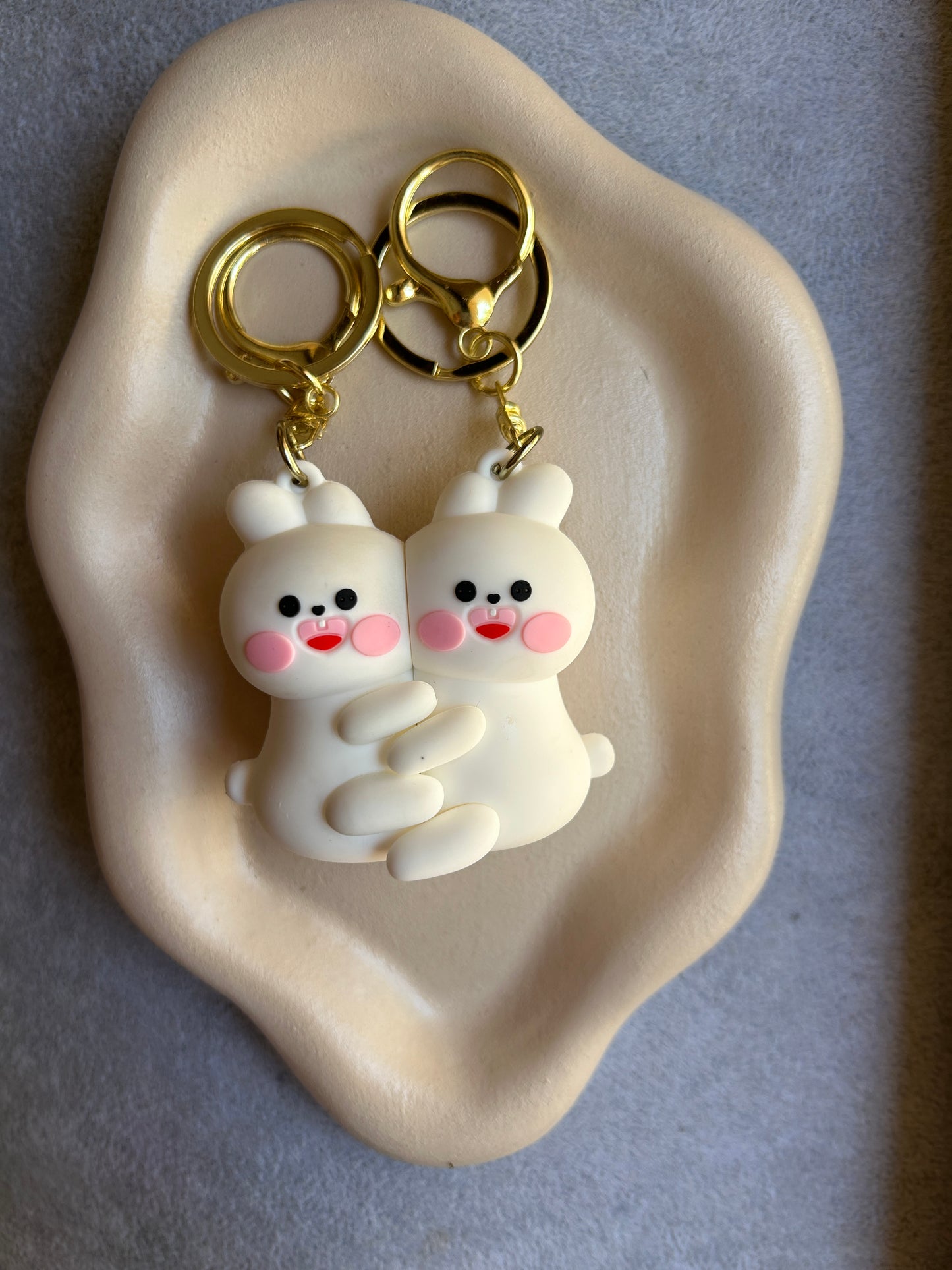 Magnetic Couple Keychains White - 2 Pieces