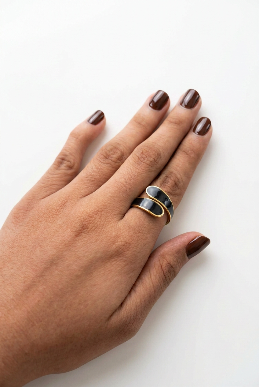 Golden glow ring
