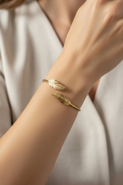 Noor Twist Bangle