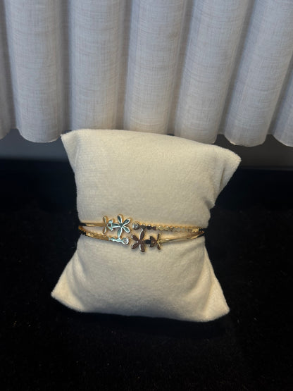 Flower bangle