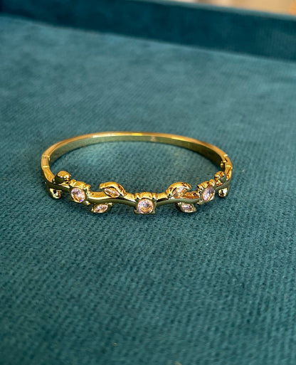 Baby size Crystal Wave Gold bangle