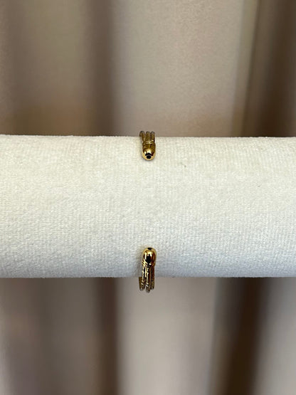 Triple strand cuff bangle