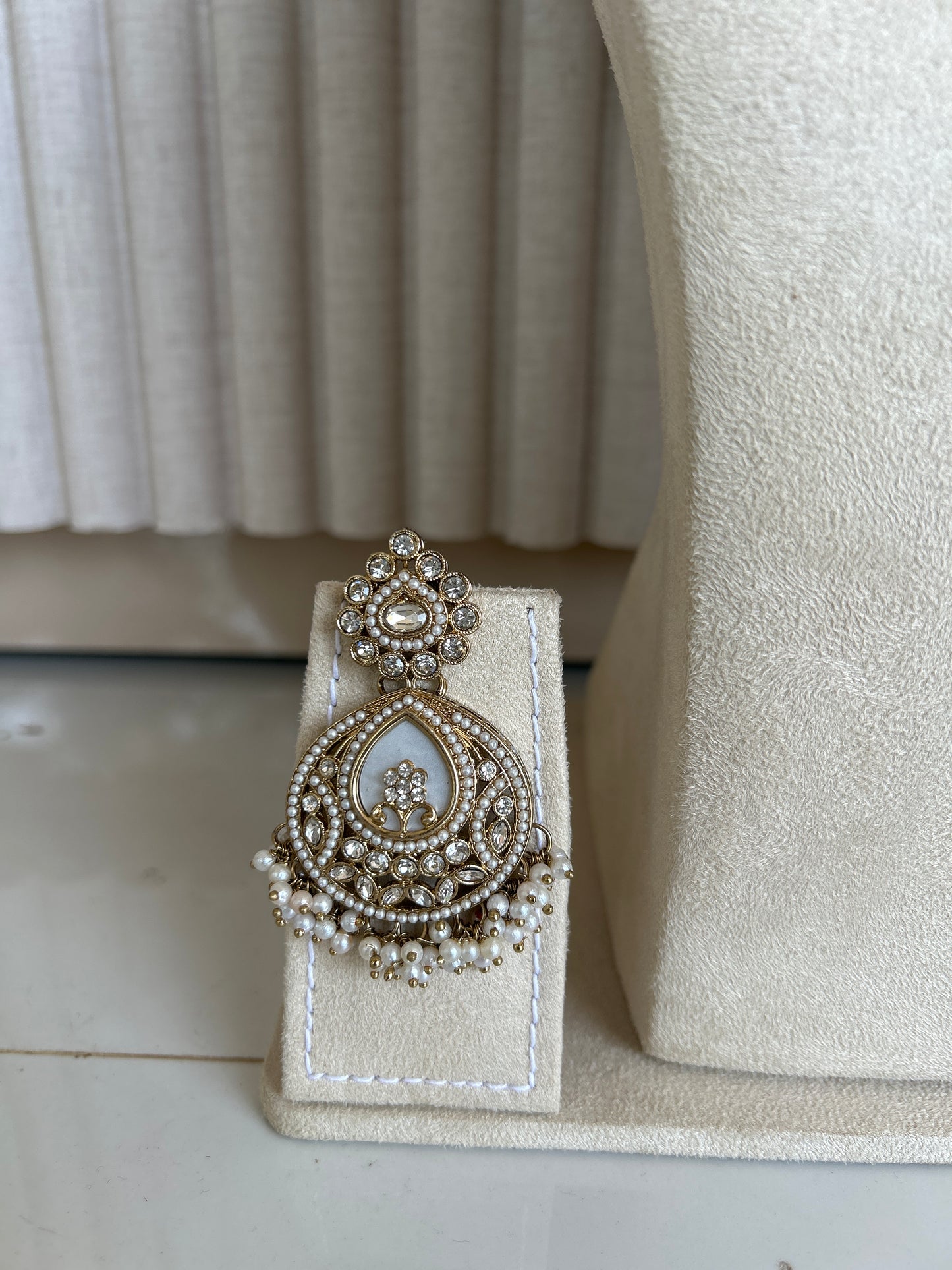 M1 Rental Jewellery