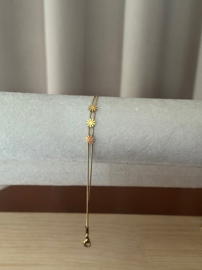 Flower bracelet