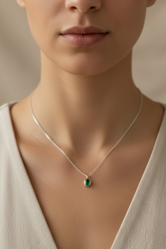 Green ston charm