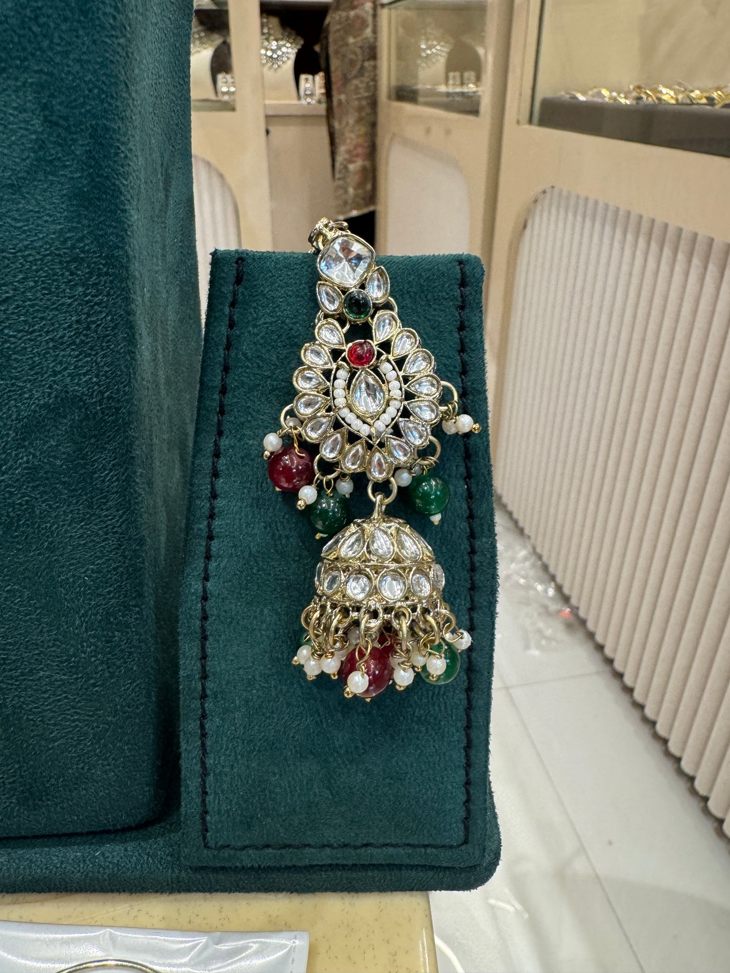 Rental Jewellery Emerald V Half Chokker Set