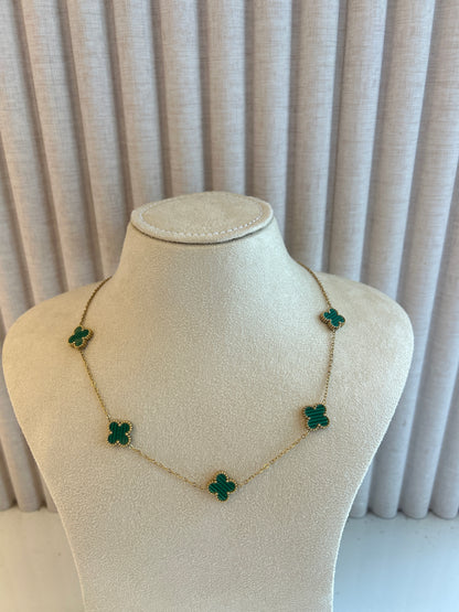 Green clover necklace