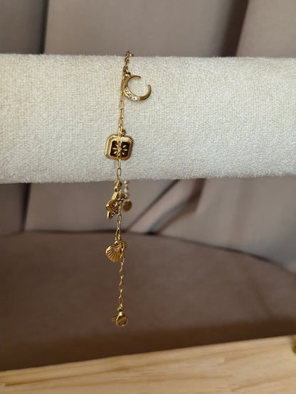 Charm bracelet