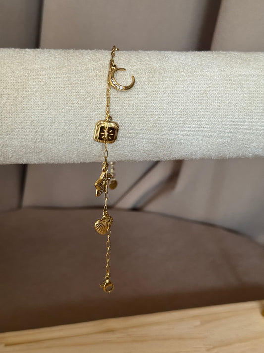 Charm bracelet
