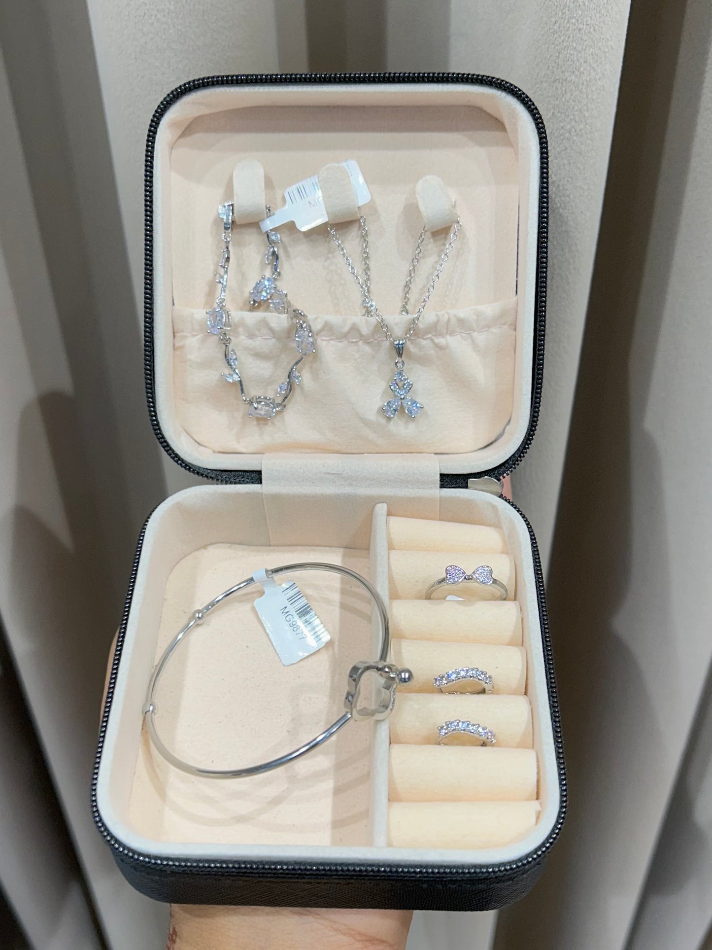 Gift box