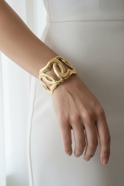 Cuff bangle
