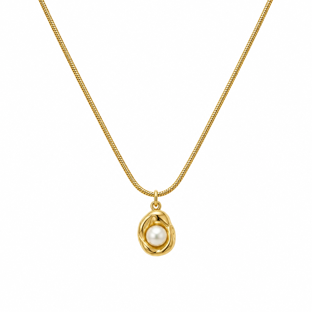 Amora necklace