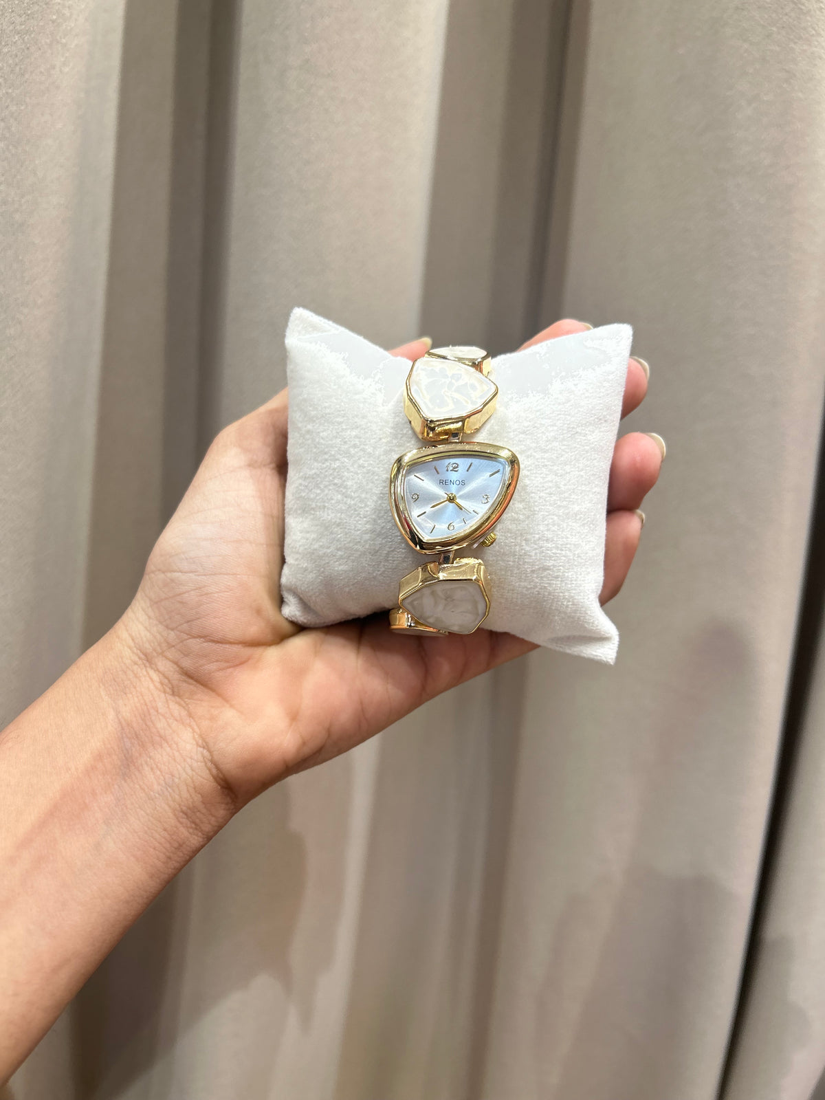Wiled luxe watch