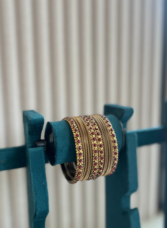 Crimson bangle set