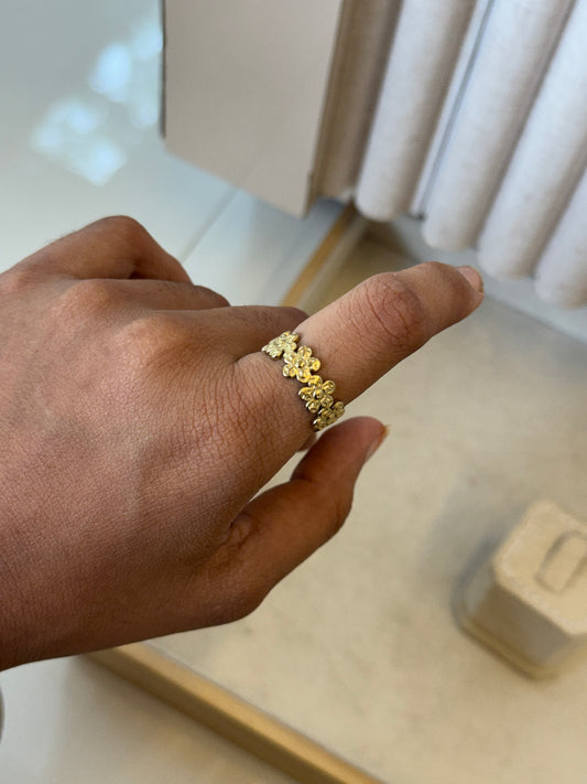 Flower ring
