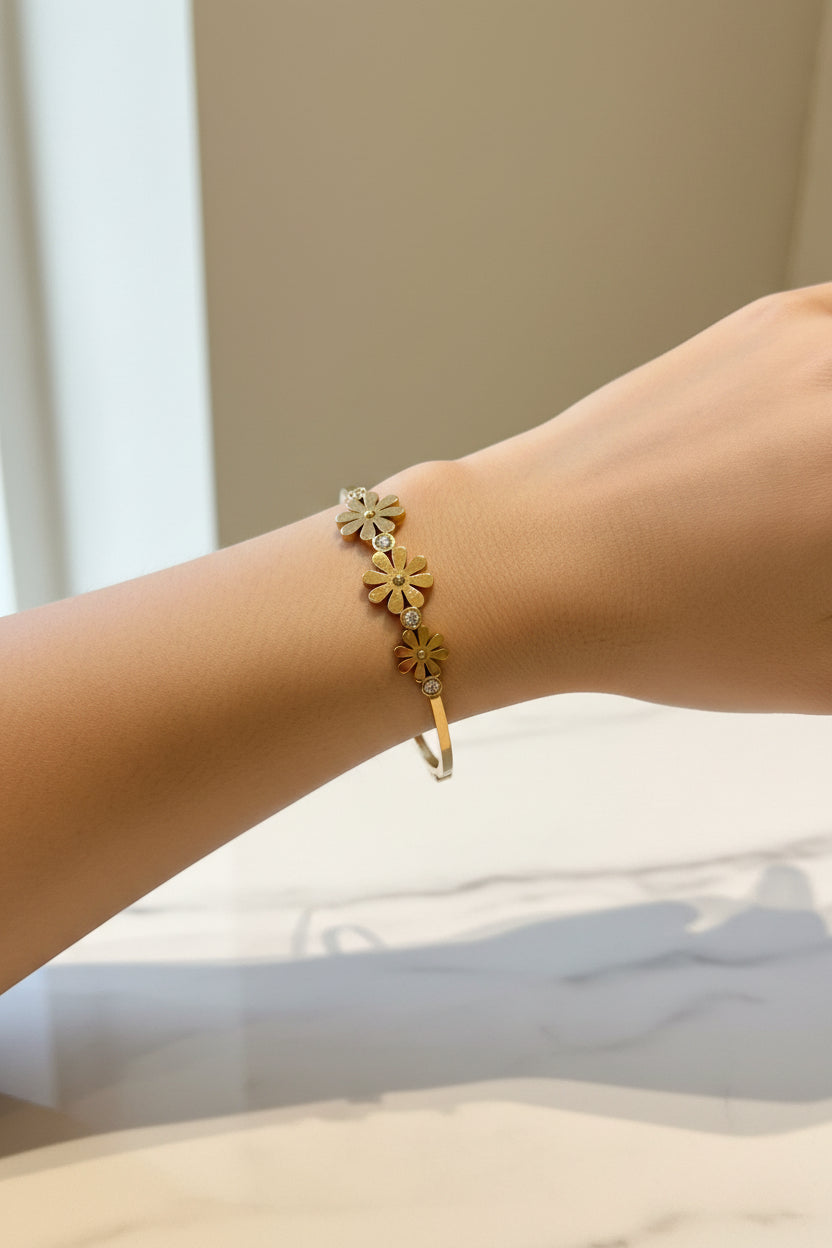 Flower bangle