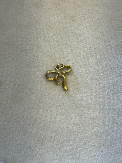 Bow charm